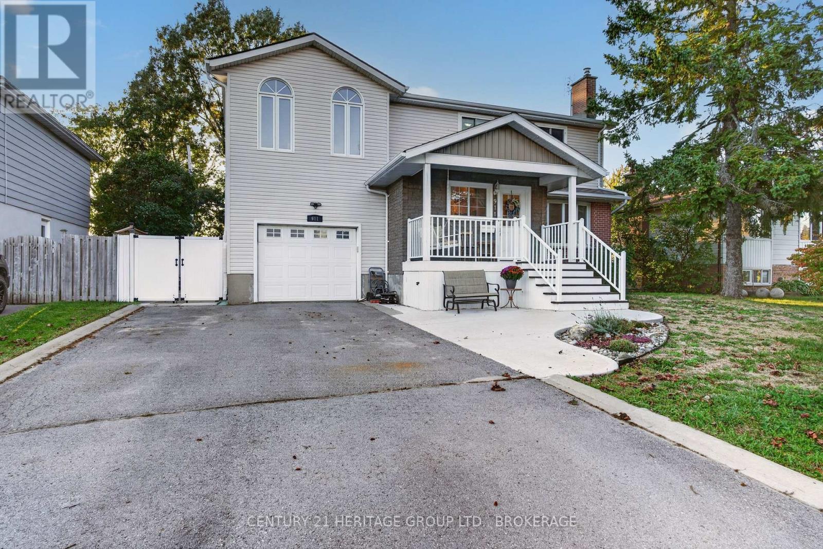 911 AUDEN PARK DRIVE - 1