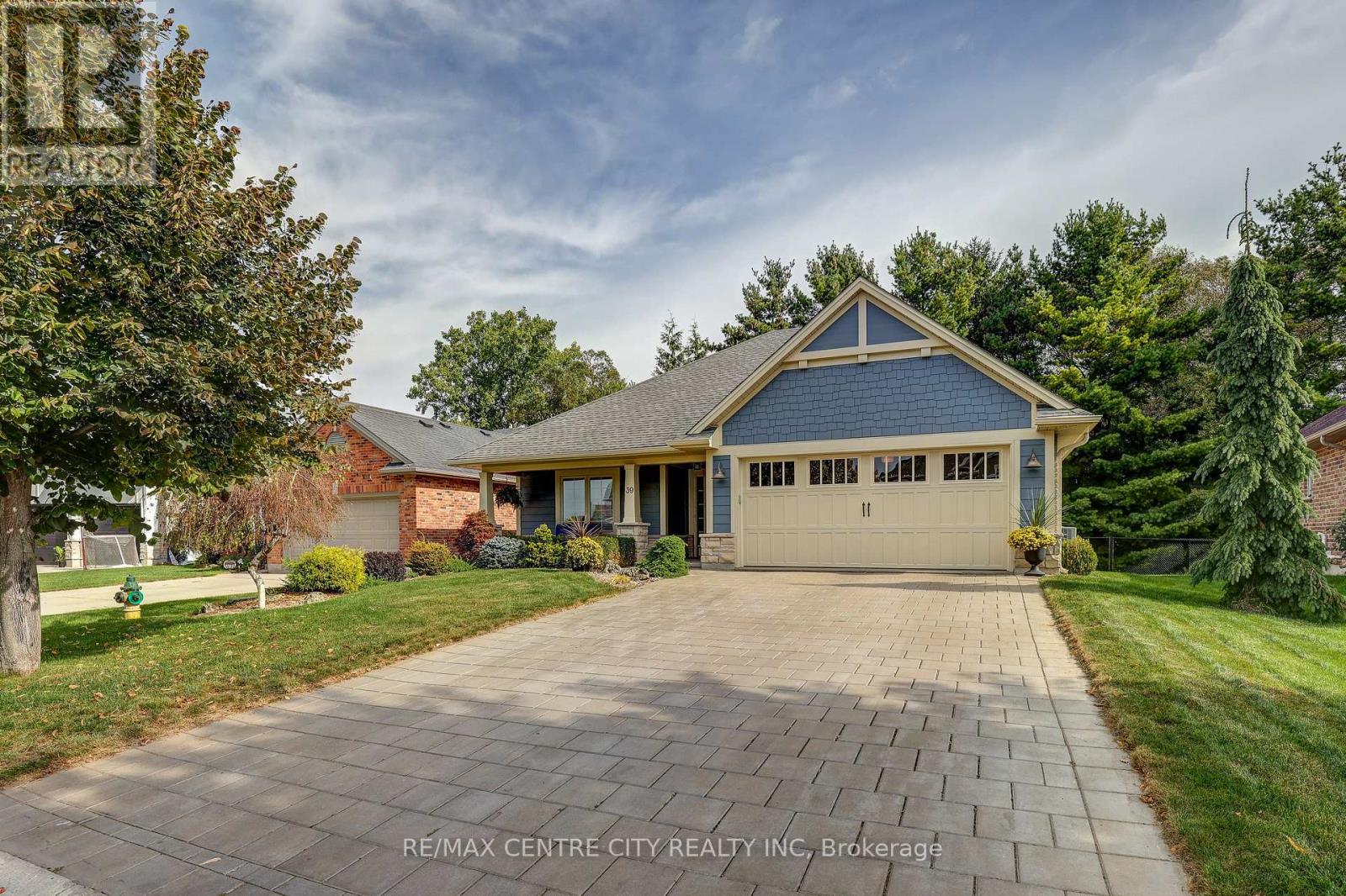 39 HICKORY LANE - 2