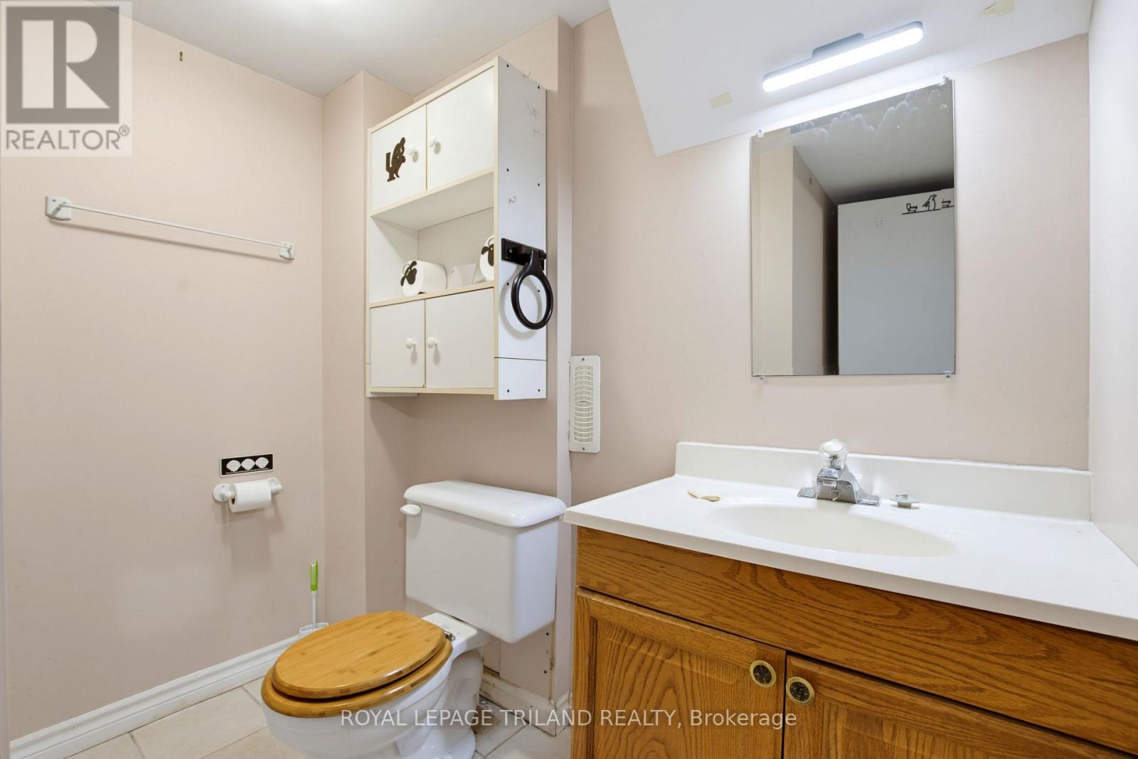 70 HOMAN STREET - 28