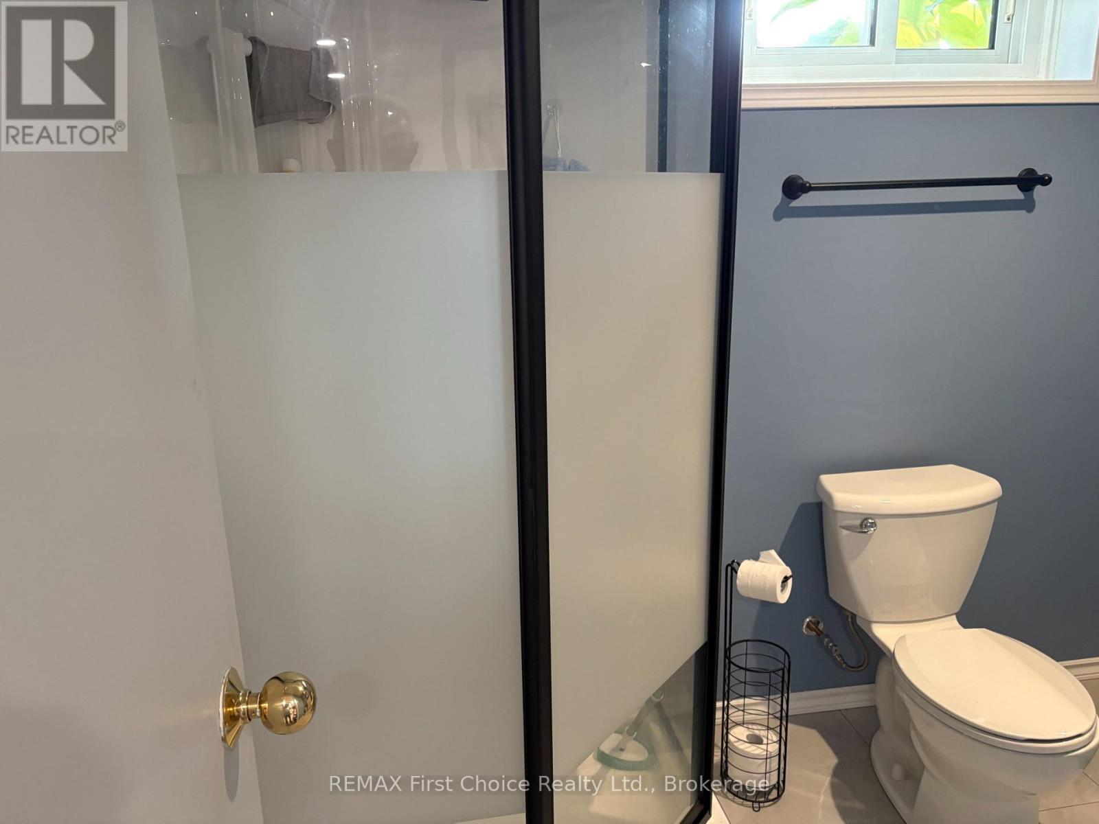 275 CHRISTINA STREET W - Image 37