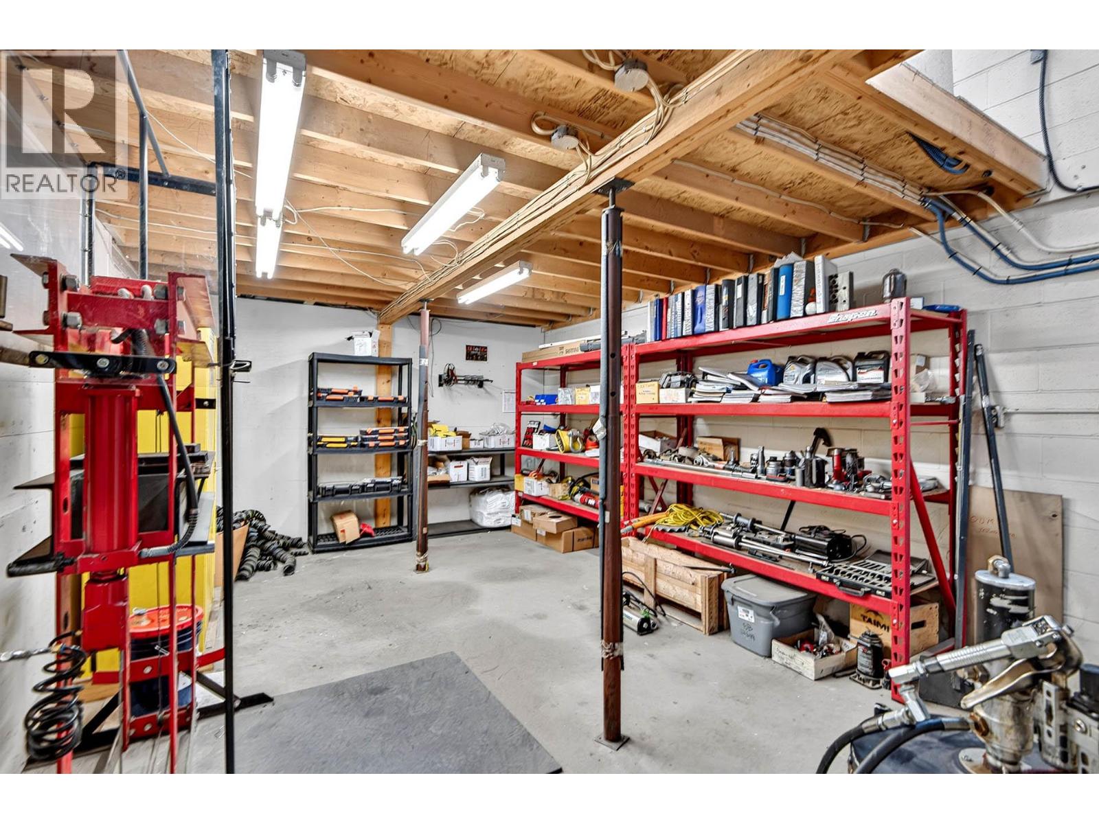  728 Tagish Street, Kamloops