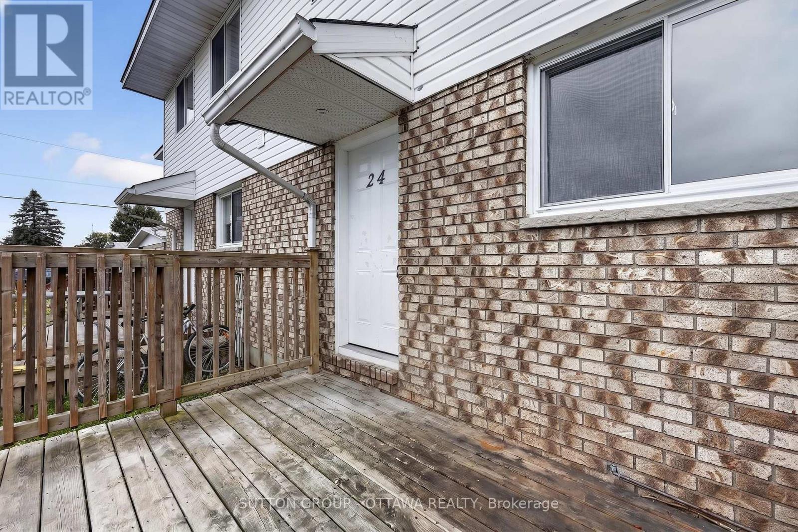 24 CARRAWAY CRESCENT - Image 4