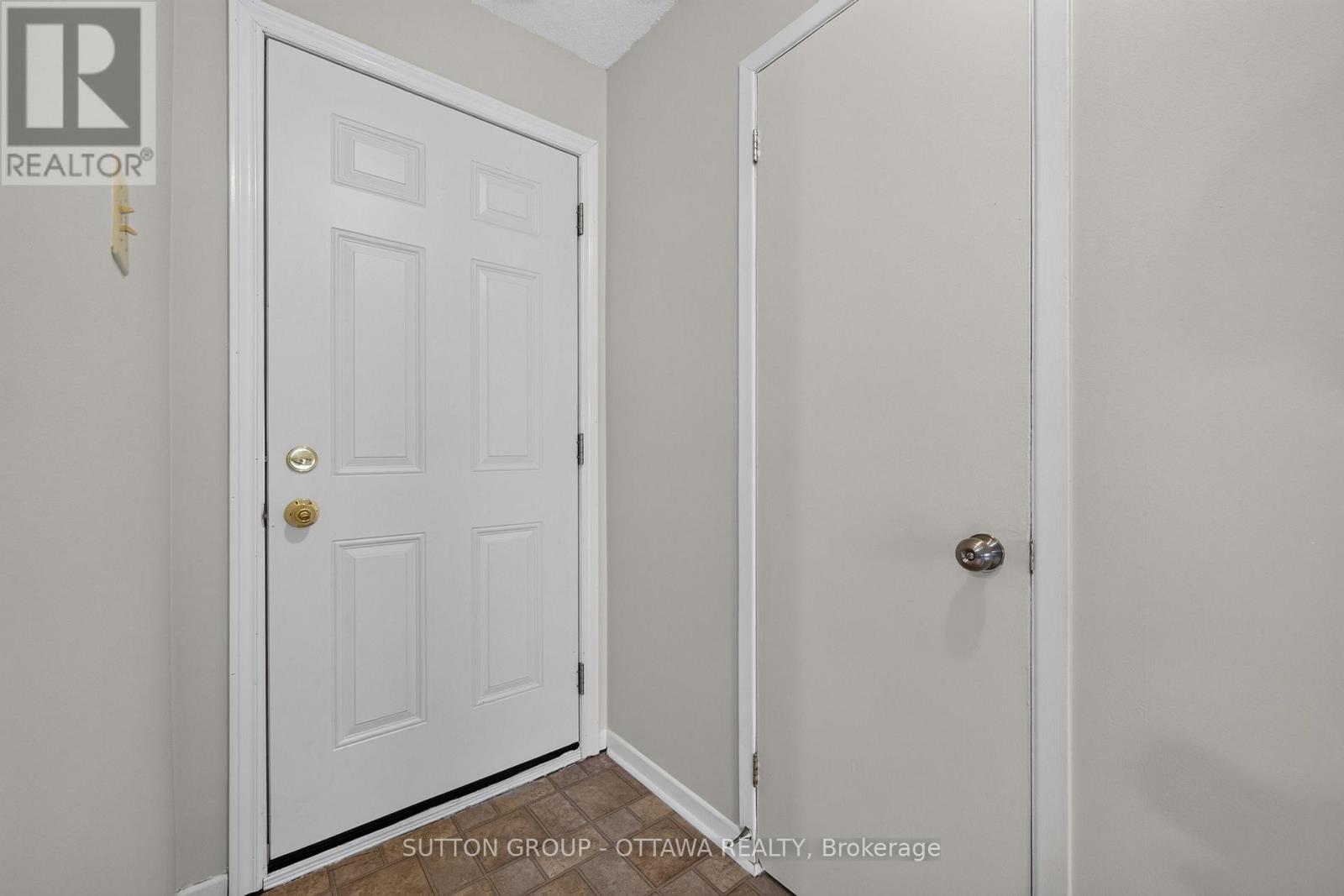 24 CARRAWAY CRESCENT - Image 5