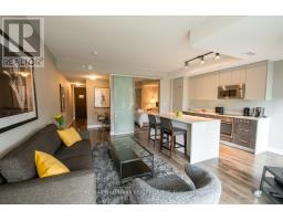 210 - 111 Champagne Avenue, Ottawa, ON K1S5V3 Photo 11