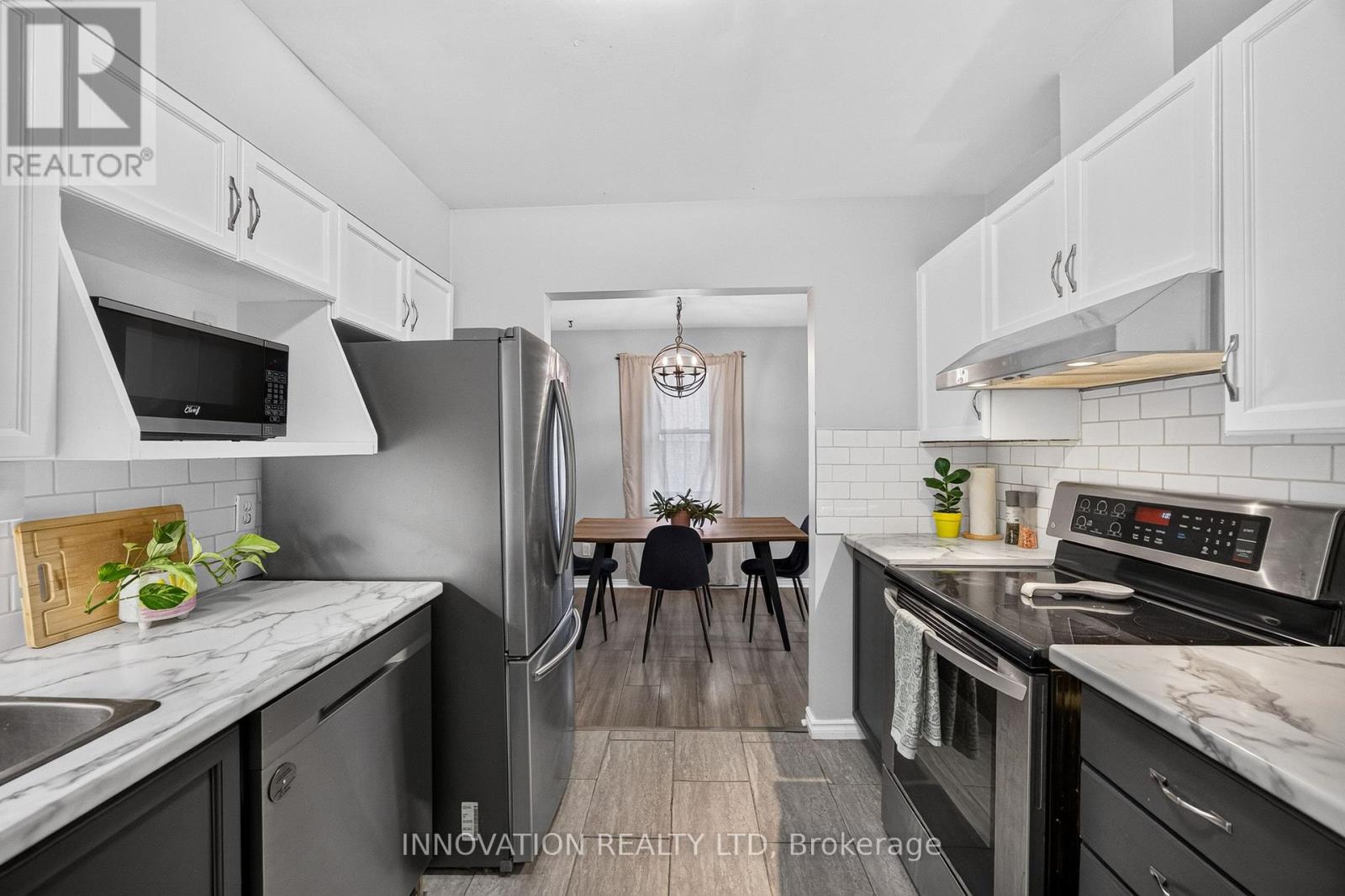 #6 315 MULLETT STREET - 16
