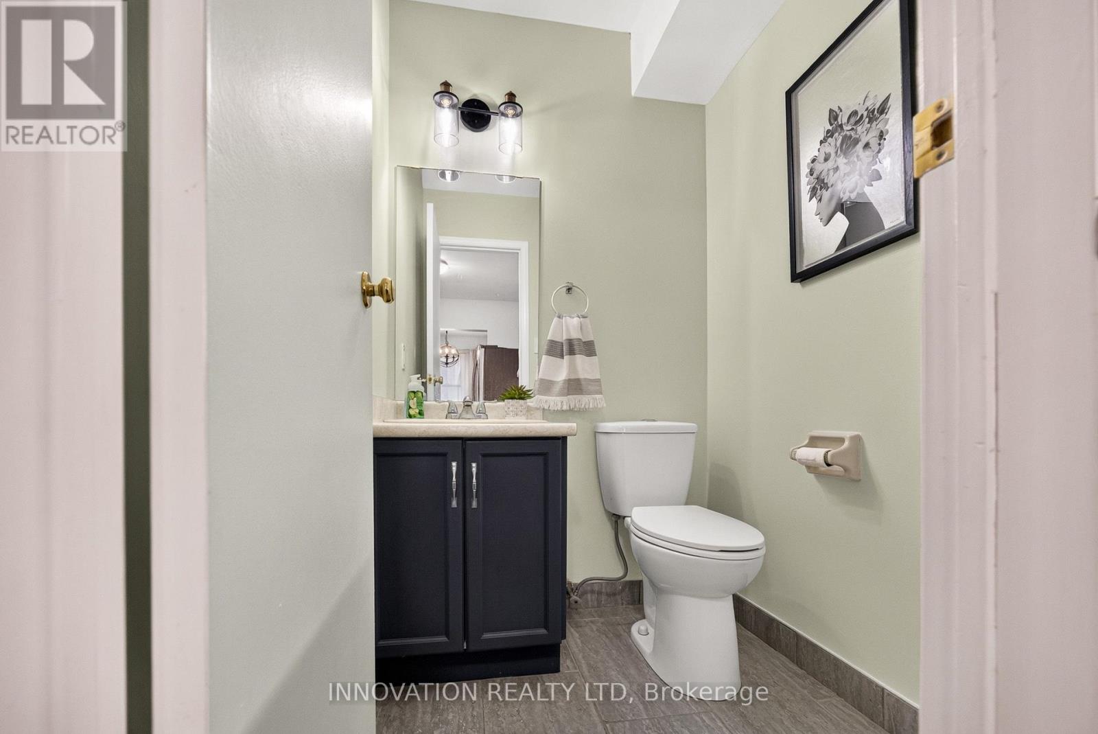 #6 315 MULLETT STREET - 19