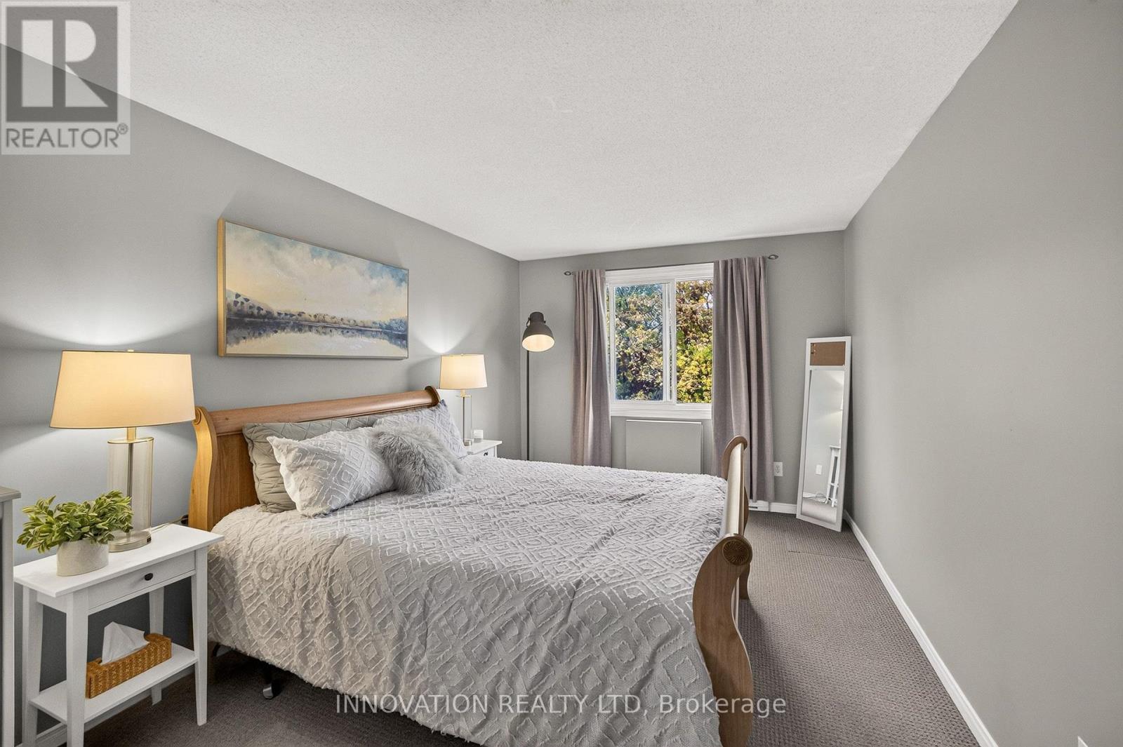 #6 315 MULLETT STREET - 24