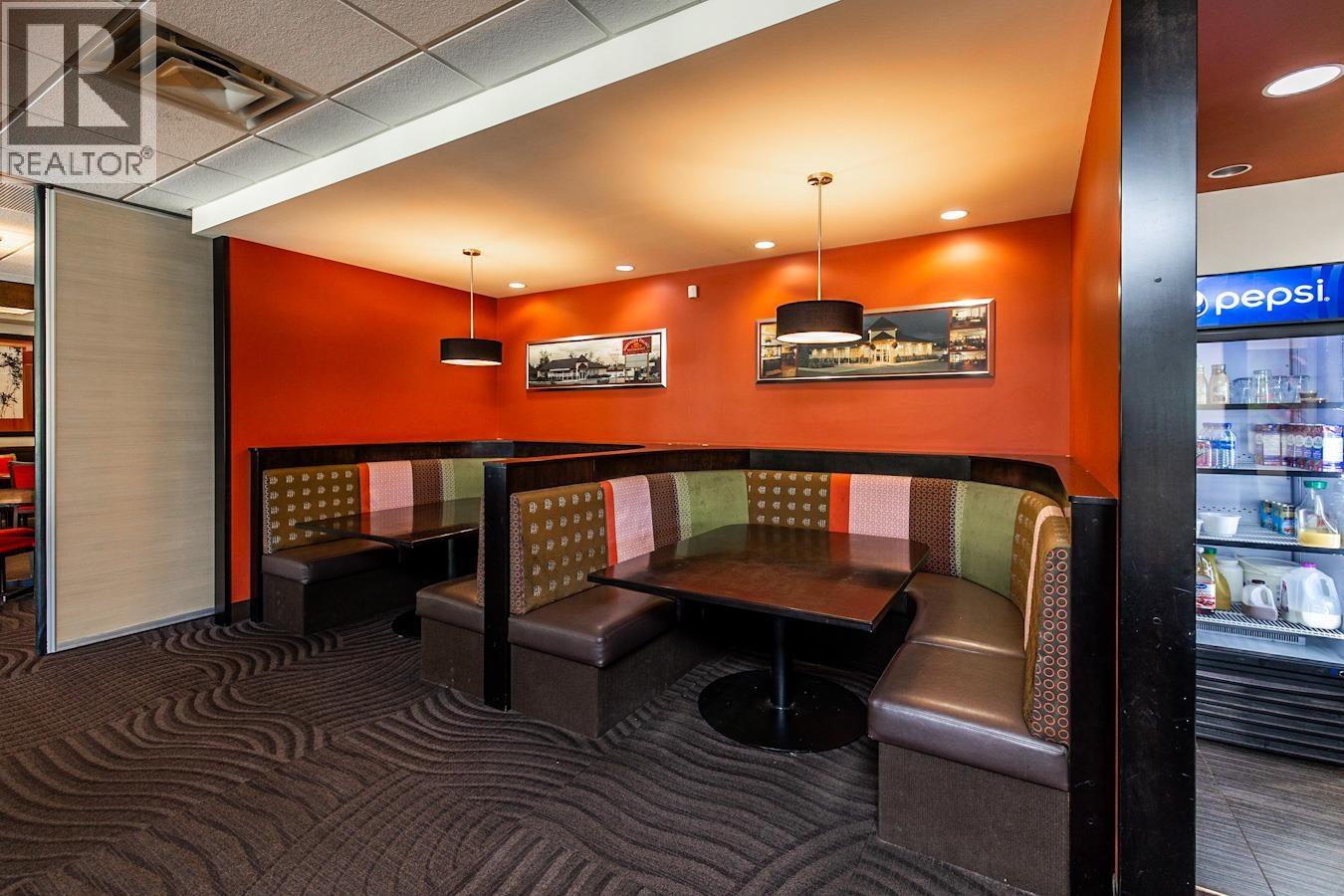 Photo 14 of 39 — 3788 W AUSTIN ROAD · Prince George, BC