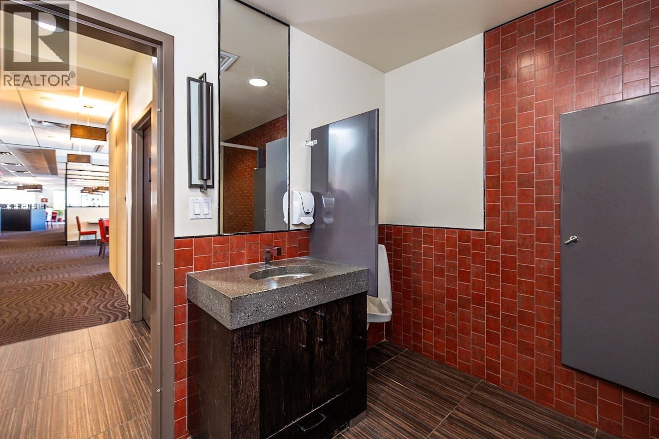 Photo 27 of 39 — 3788 W AUSTIN ROAD · Prince George, BC