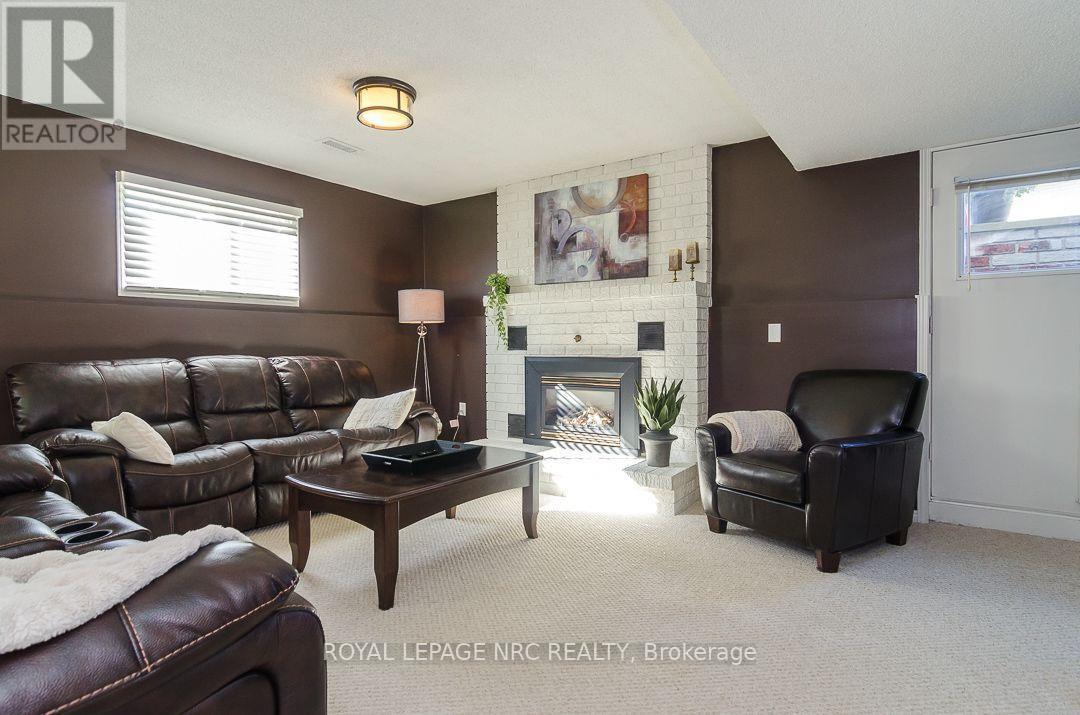 7979 OAKRIDGE DRIVE - Image 25
