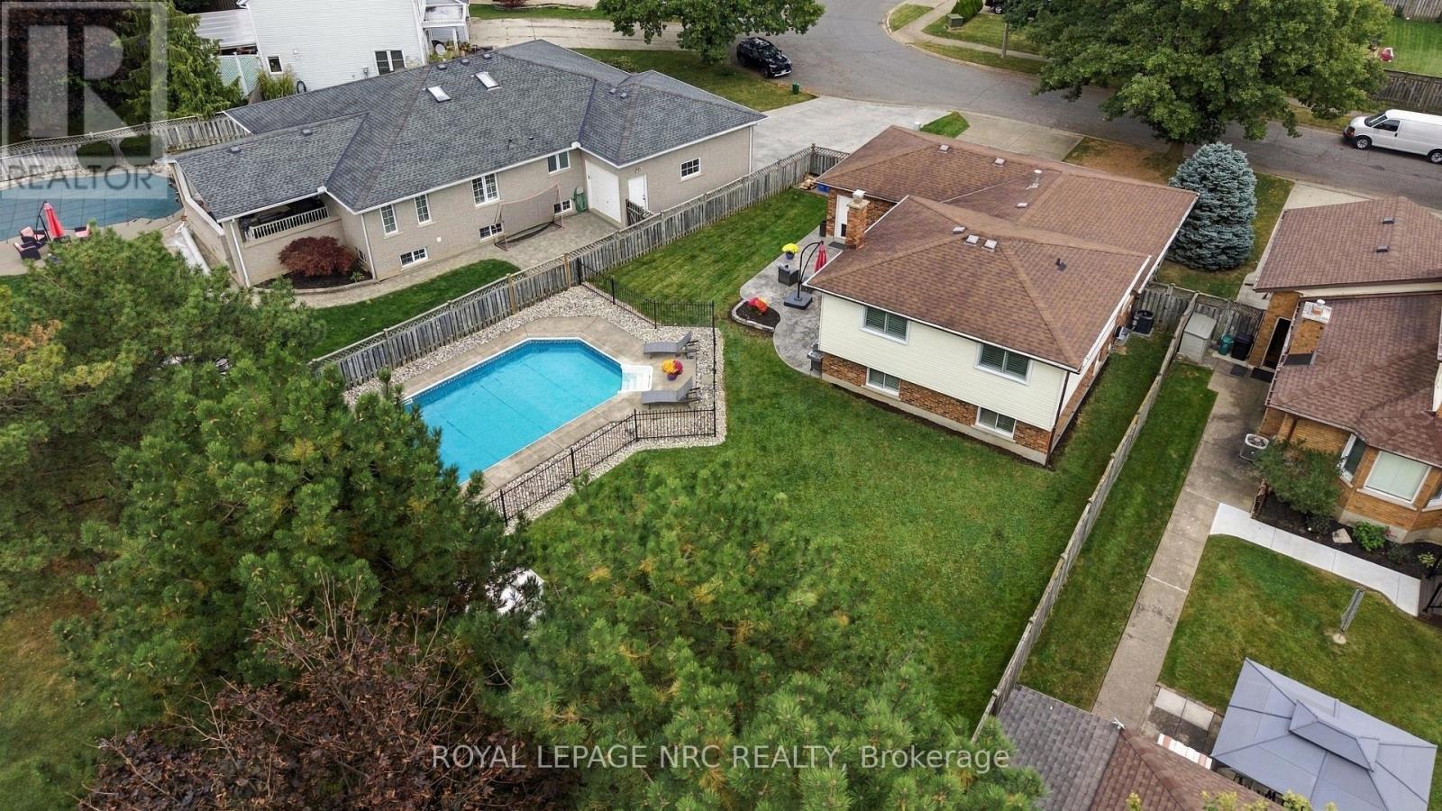 7979 OAKRIDGE DRIVE - Image 4