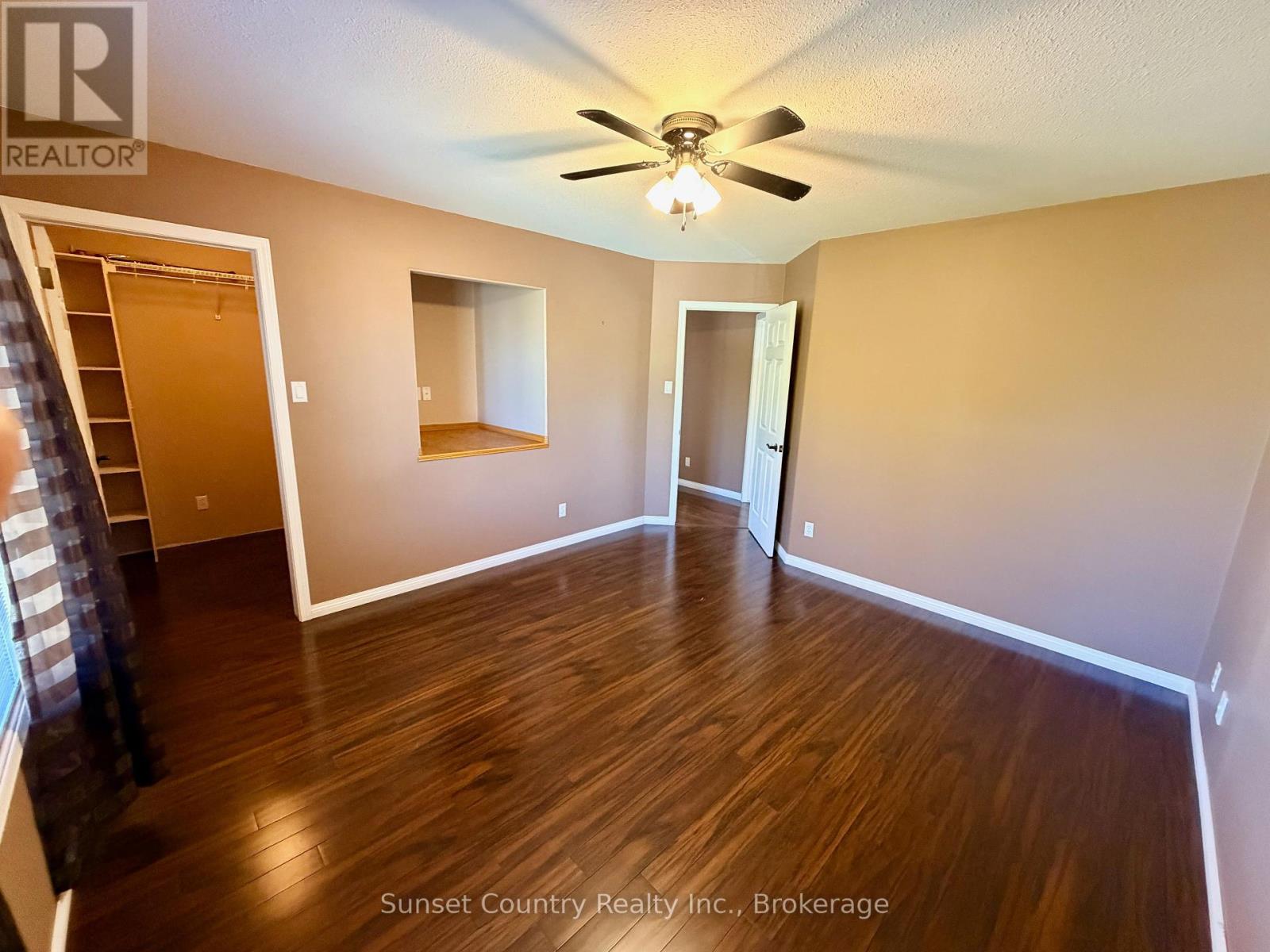 86 MCMILLAN AVENUE - 8
