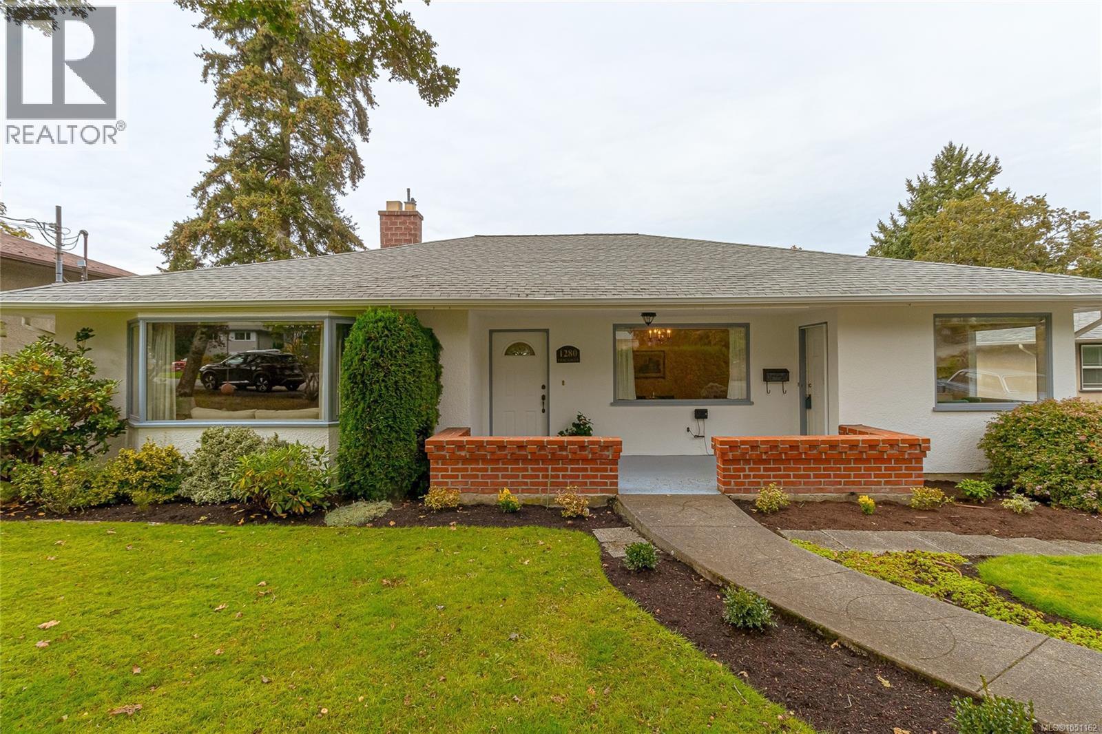 1280 Tracksell Ave - 1