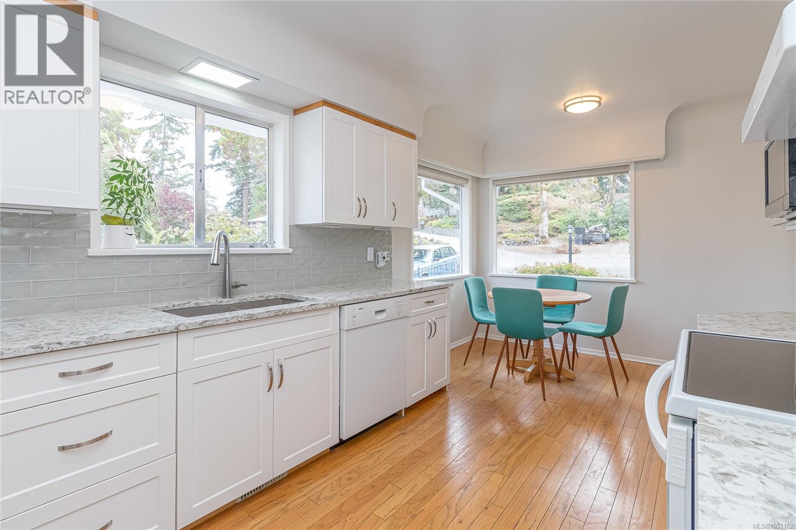 1280 Tracksell Ave - 13