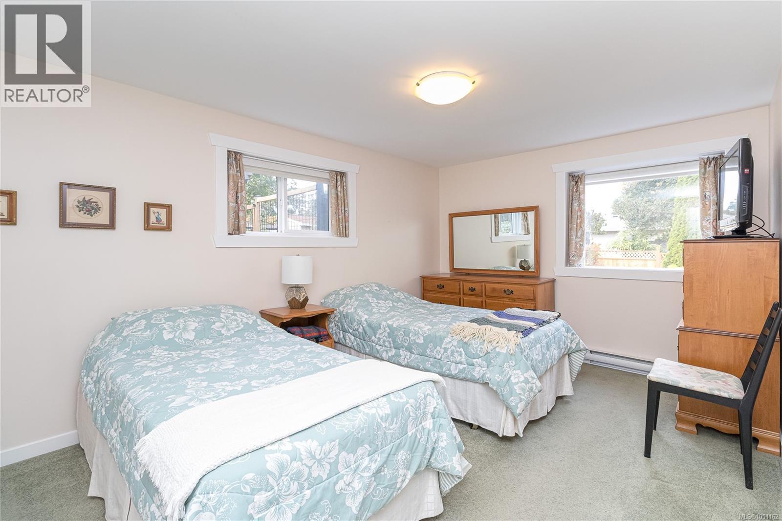 1280 Tracksell Ave - Image 24