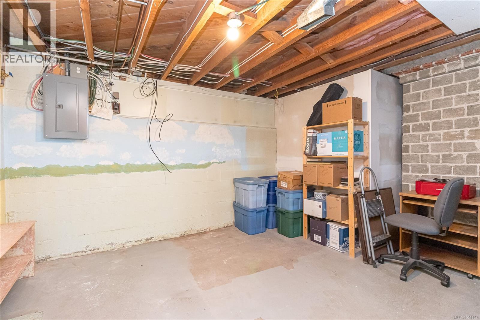 1280 Tracksell Ave - Image 29