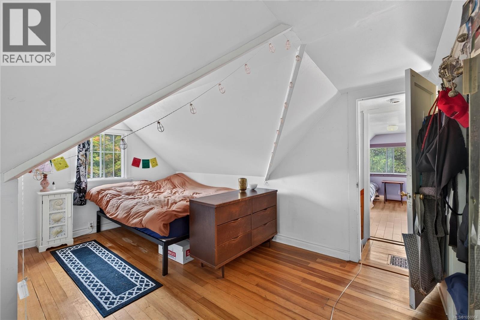 129 Hereford Ave - 19