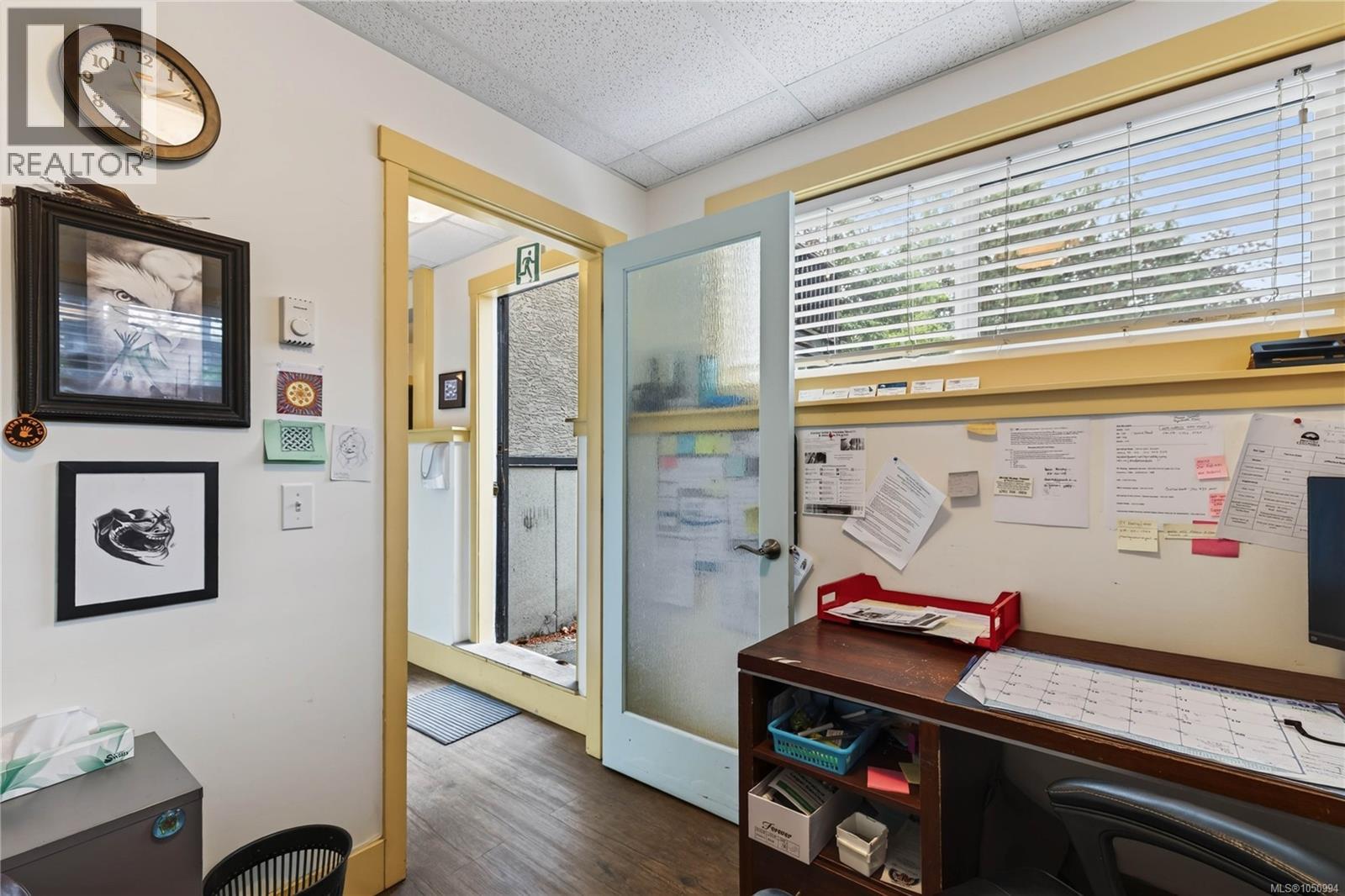 129 Hereford Ave - 34