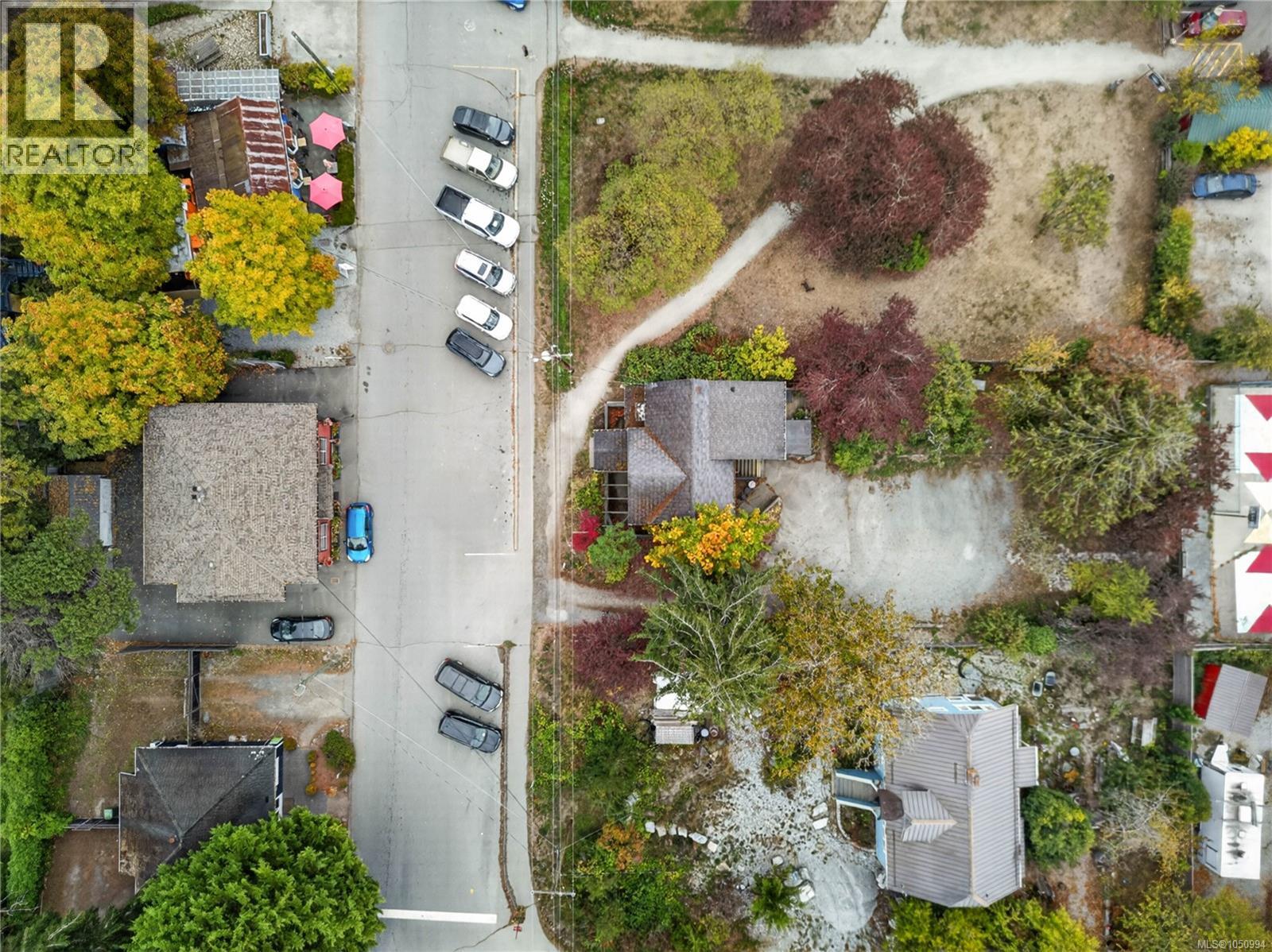 129 Hereford Ave - 36