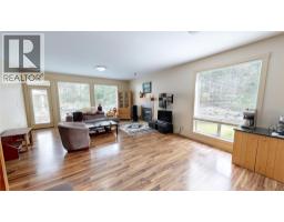 Full ensuite bathroom - 4967 Saddlewood Lane, Radium Hot Springs, BC V0A1M0 Photo 8