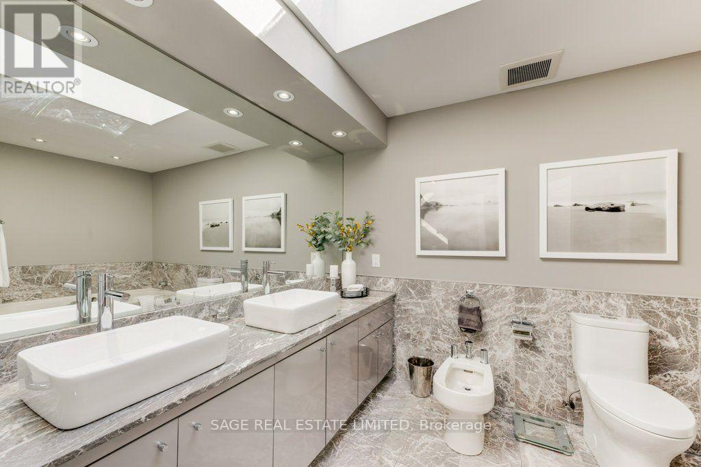 70 Heath Street East, Toronto, ON photo 25