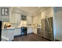 Sitting room - 1042 Avenue Road, Toronto, ON M5N2C4 Photo 7