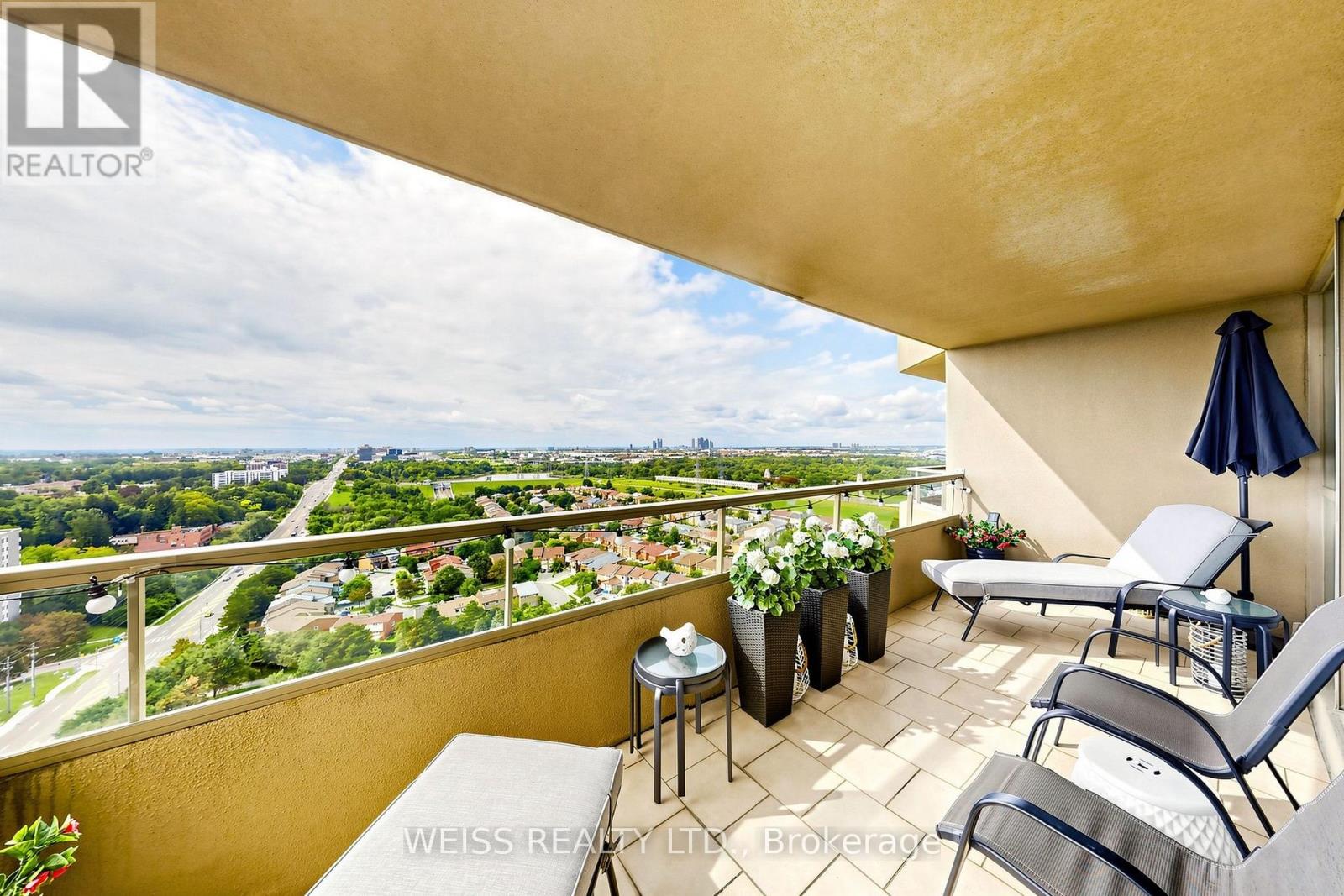 #2104 10 TORRESDALE AVENUE - 27
