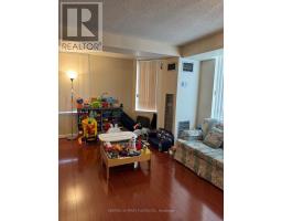 1111 - 633 Bay Street, Toronto, ON M5G2G4 Photo 8