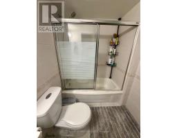 1111 - 633 Bay Street, Toronto, ON M5G2G4 Photo 9