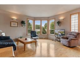 2203 Windsor Street, Abbotsford, BC V2T6L8 Photo 6