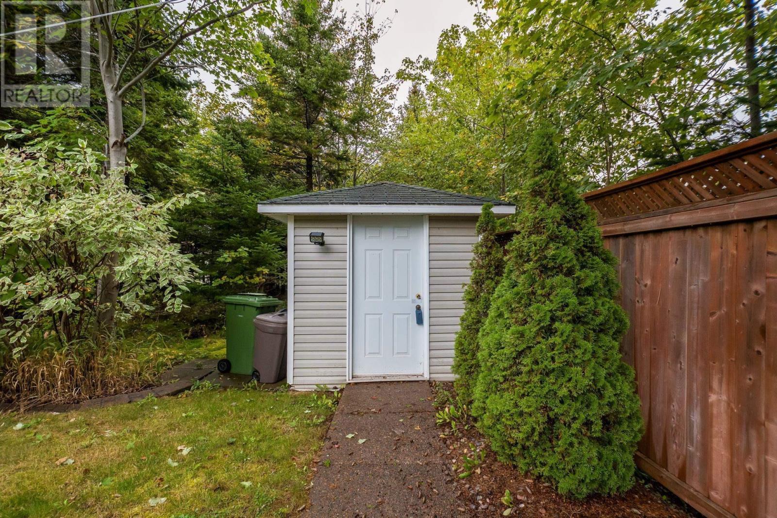 68 Two Rivers Drive - 33