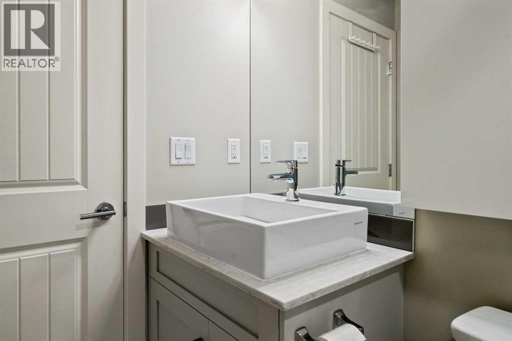 #203 355 Nolancrest Heights NW - 28