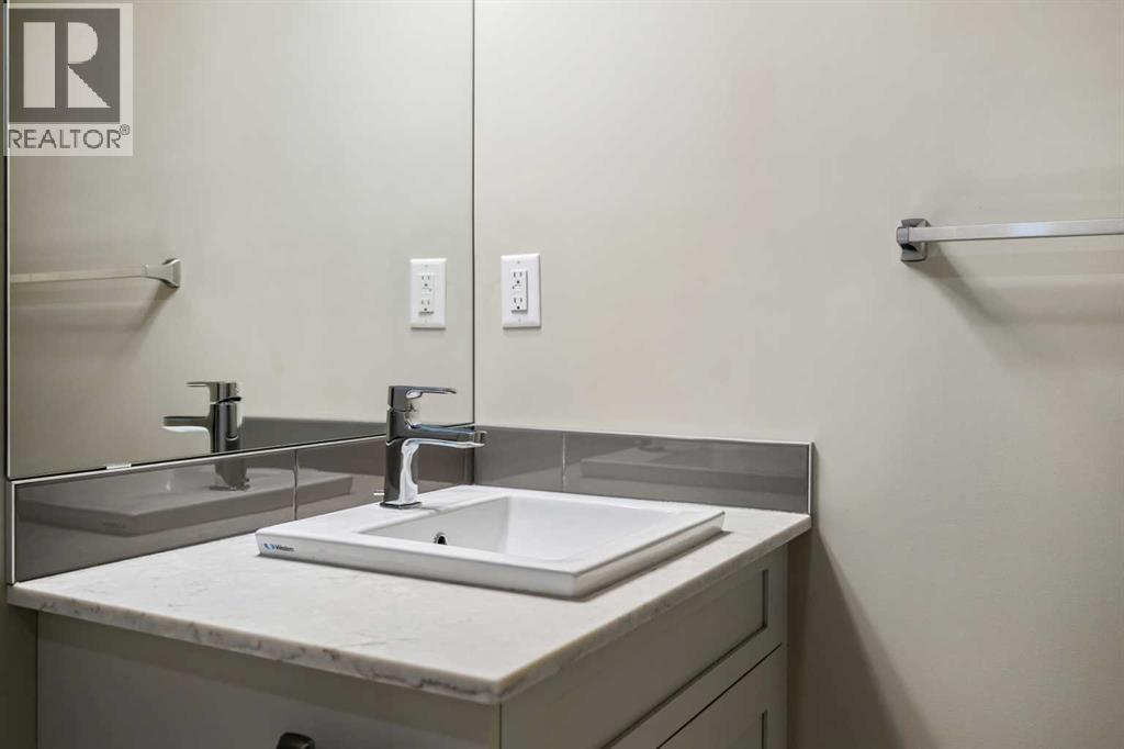#203 355 Nolancrest Heights NW - 31