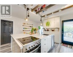 6 Wheeler Avenue, Toronto, ON M4L3V2 Photo 11