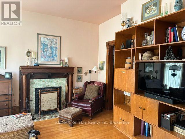 19 SPARLING STREET - 18