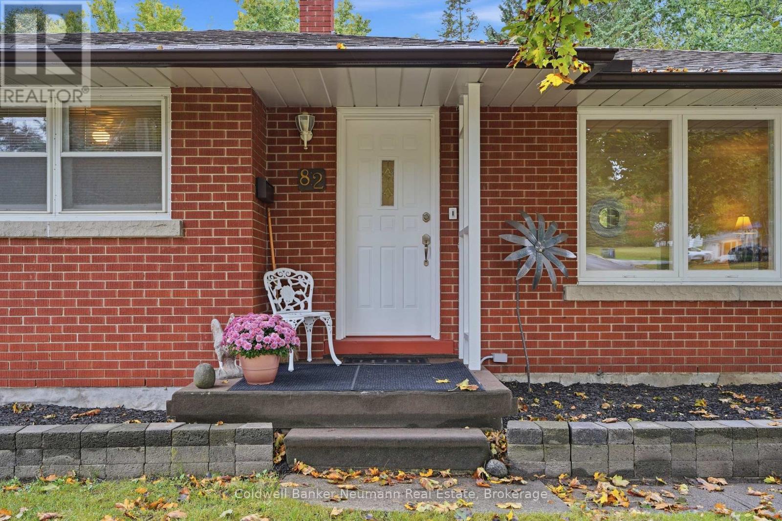 82 KNIGHTSWOOD BOULEVARD - 2