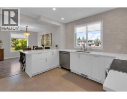 2 Crocus Crescent - photo 12