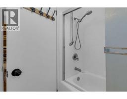 2 Crocus Crescent - photo 27