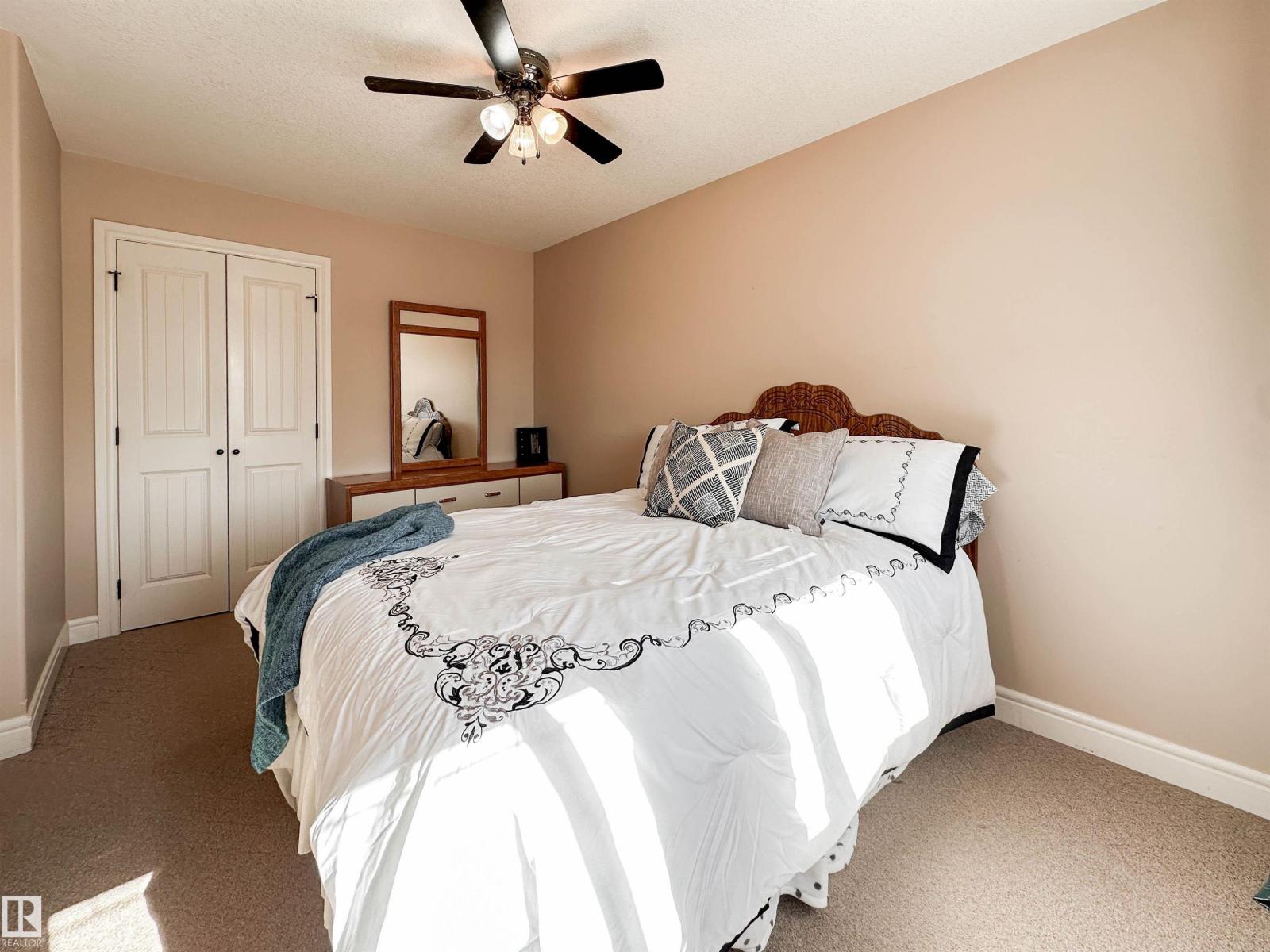 16 NORMANDEAU CR - Image 36