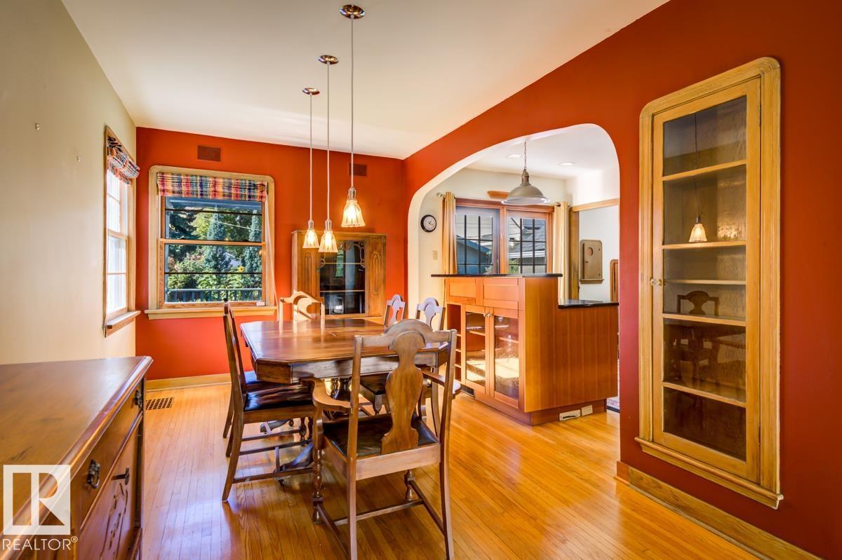 10514 127 Street NW - 15