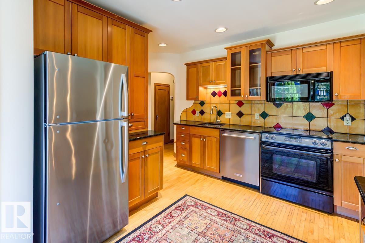 10514 127 Street NW - Image 21