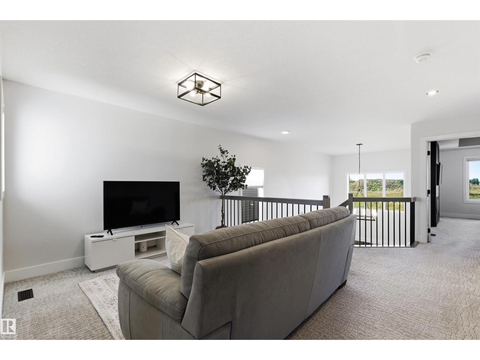 93 SPRINGBROOK WD - 18