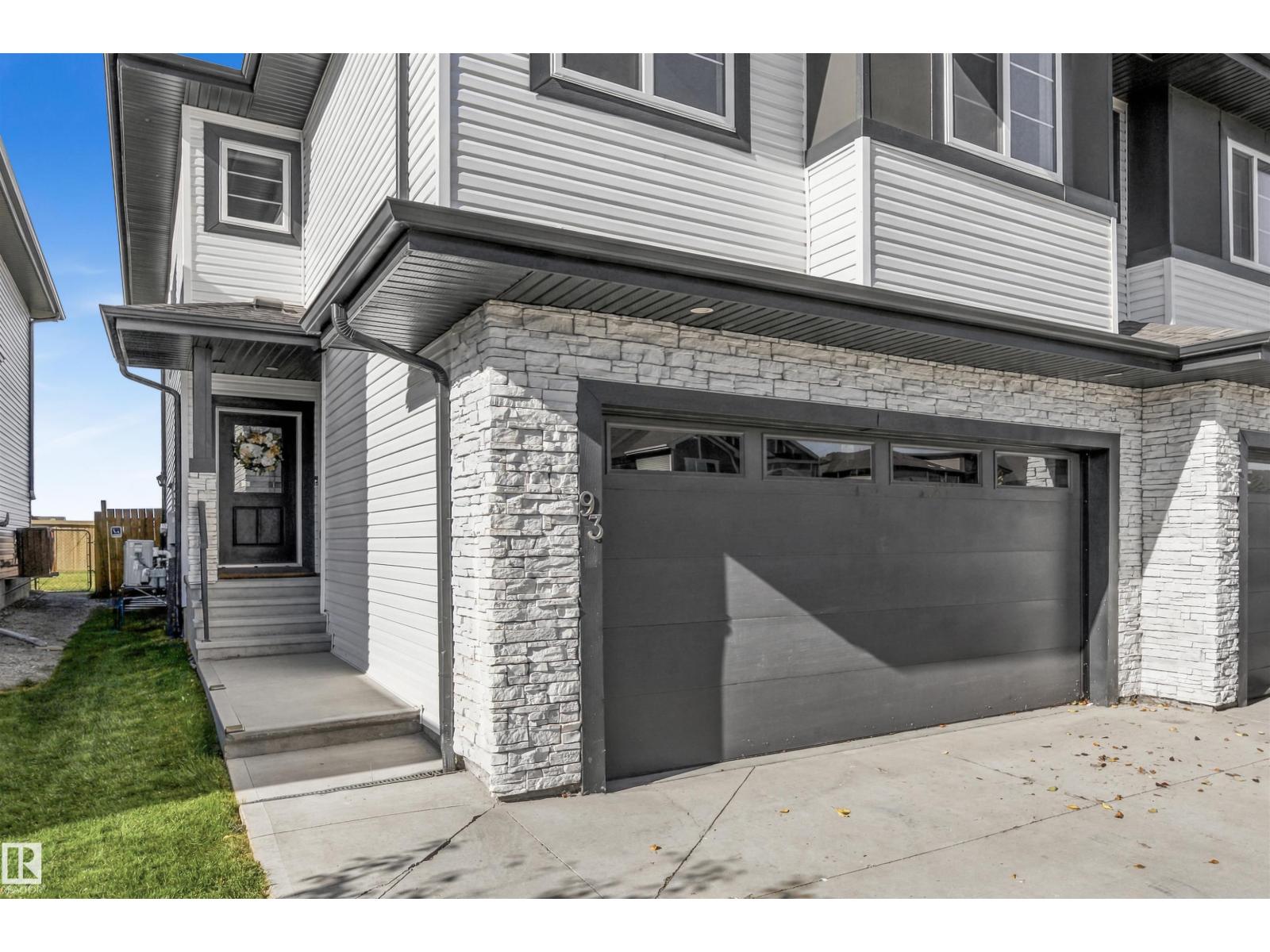 93 SPRINGBROOK WD - Image 3