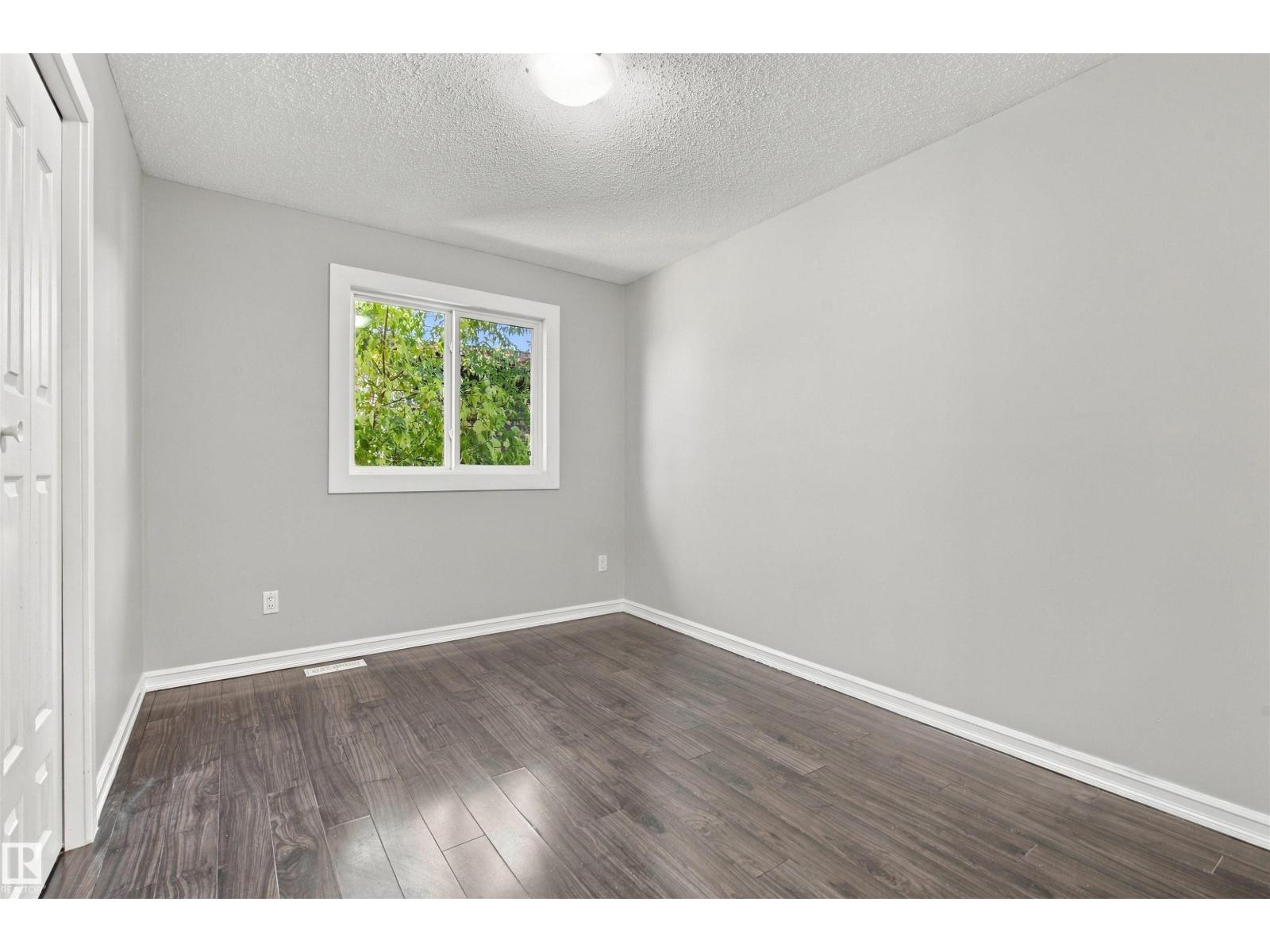4102 48 Street - 16