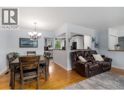 328 19 Street NE - photo 8