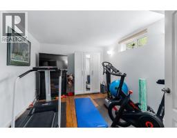 328 19 Street NE - photo 23