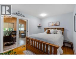 328 19 Street NE - photo 14