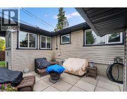 328 19 Street NE - photo 29