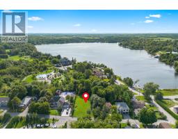 12 Churchill Drive S, Whitchurch Stouffville, ON L4A7X3 Photo 16