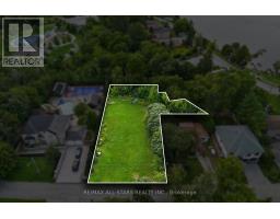 12 Churchill Drive S, Whitchurch Stouffville, ON L4A7X3 Photo 6